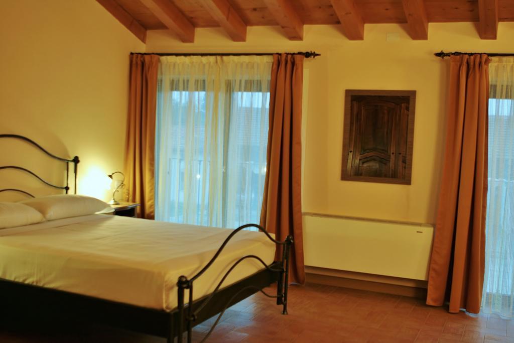 לודי Agriturismo Cavrigo חדר תמונה