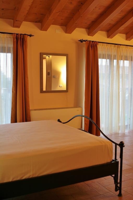 לודי Agriturismo Cavrigo חדר תמונה